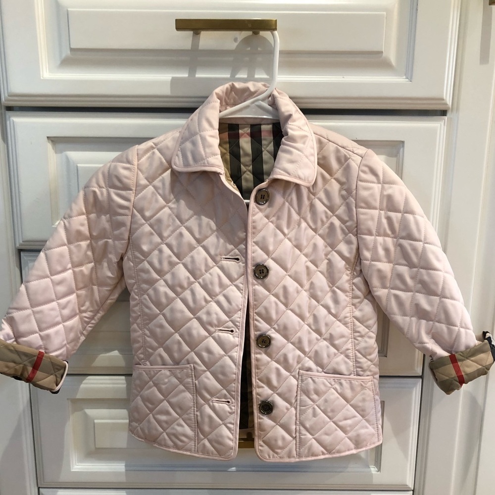 Burberry Girl’s light pink diamond quilted jacket